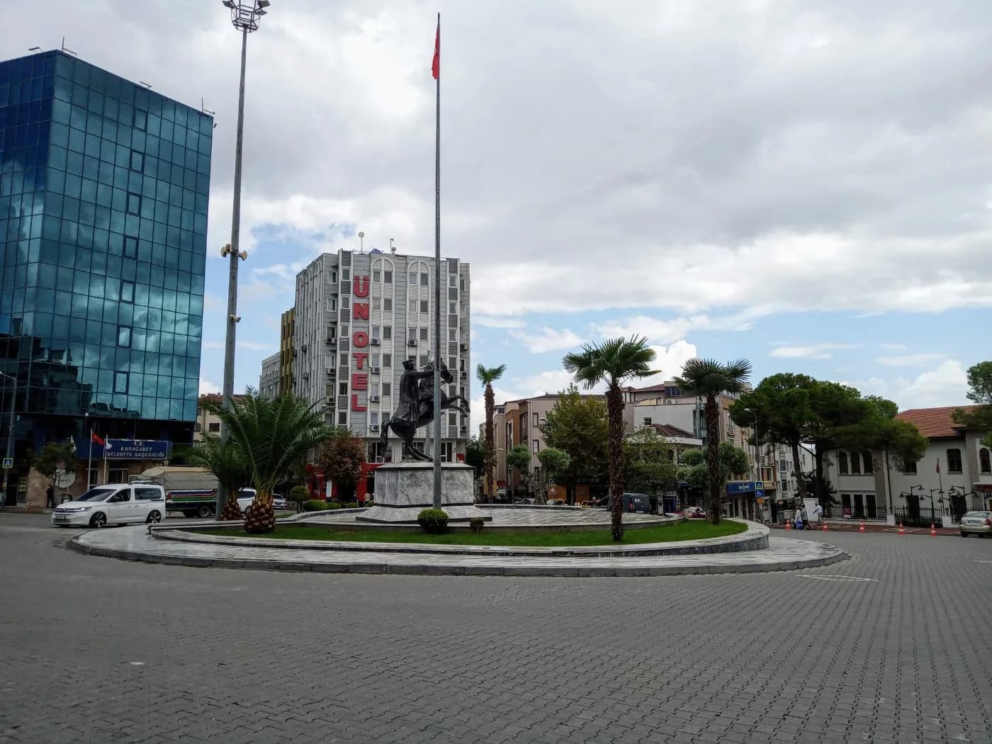 Karacabey şehir meydanı, Bursa